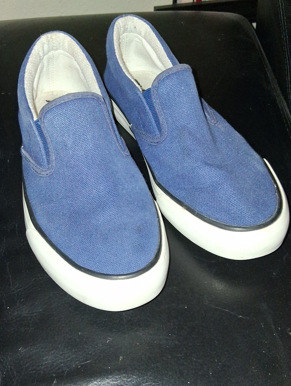 Kenneth Cole Slip Ons